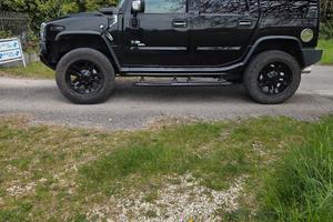 HUMMER H2 