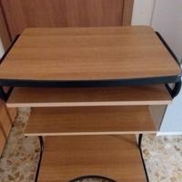 Mobiletto con rotelle