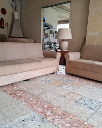 2 divani letto con contenitore 