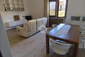 4 LOCALI A CASTROVILLARI