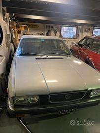 Lancia Gamma 2000 berlina