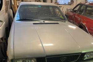 Lancia Gamma 2000 berlina