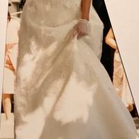 Abito da sposa in pura seta