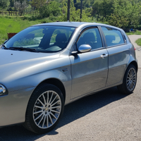 Alfa Romeo 147 JTDM Black Line 150 cv