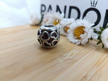 cerise encased in love charm pandora cuore rosa or