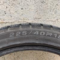 Gomme invernali Momo 225/40 R18