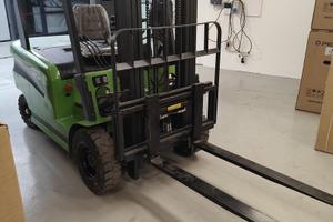 20 QLI CARRELLO ELEVATORE ELETTRICO NUOVO 4,5m