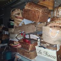 oggetti in legno arredamento  cucina cesti vassoi 