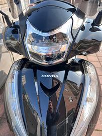 Scooter Honda mod.SH 300