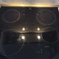 piano induzione Electrolux 