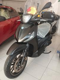 Piaggio Beverly 400 HPE SPORT S SATINATO NERO+2 AN