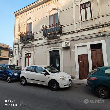 Casa semi-indipendente di 2 vani a Picanello