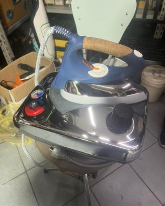 De longhi ferro da stiro in acciaio  inox.