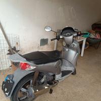 Aprilia Scarabeo 125 - 2009