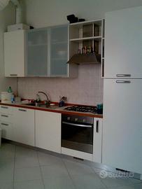 Cucina - mobile giorno - divanoletto - armadio