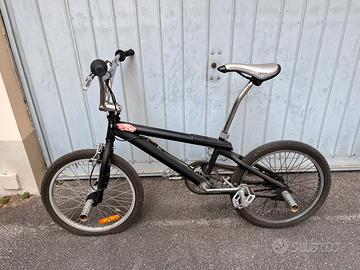 Bici bmx bicicletta