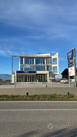 Locale ad uso ufficio - laboratorio artigianale