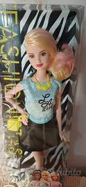 Barbie Fashionistas  La Girl 2014