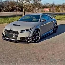 Audi TTRS 2.5 TFSI 4 S-TRONIC 
