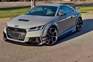 Audi TTRS 2.5 TFSI 4 S-TRONIC 