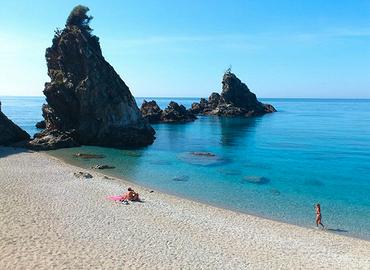A 30mt dal mare Tonnara di Palmi, zona Ulivarella