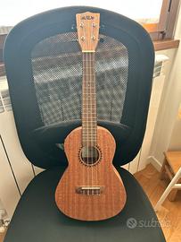 Ukulele elettrificato Kala 20CE + Custodia