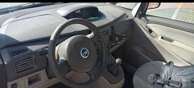 Auto funzionante benzina + GPL