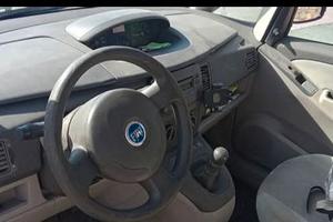 Auto funzionante benzina + GPL