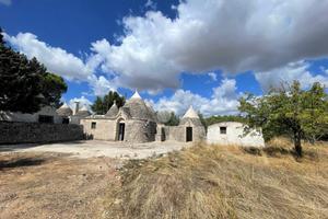 CASA DI CORTE A CISTERNINO