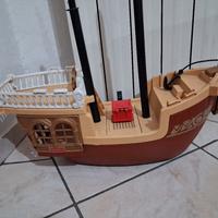 Nave in giocattoli 