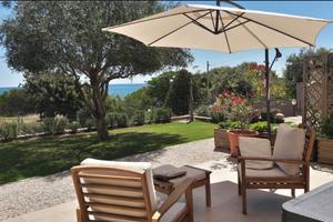 Bivano con giardino a 50mt dalla spiaggia