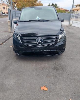 Mercedes  vito 2.0 mixto long nera