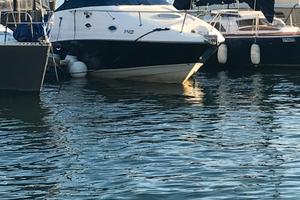 Cabinato americano regal Commodore 2665