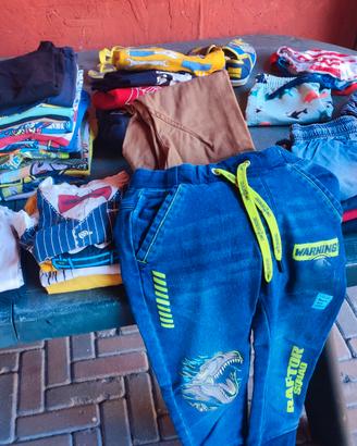 Abbigliamento completo per bambino  5/6 anni 