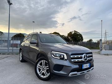 MERCEDES GLB 180d Sport - Luci 64 colori Navi