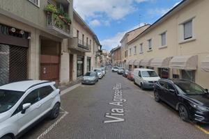 BILOCALE con BALCONE in CENTRO a Vigevano