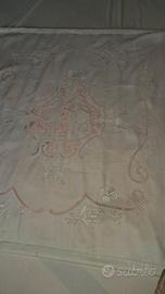 Antica tovaglia da tè.