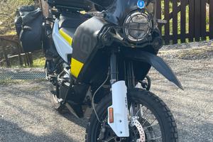 Splendida Husqvarna Norden 901