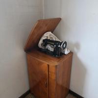 MACCHINA DA CUCIRE D’EPOCA A PEDALE WERKER