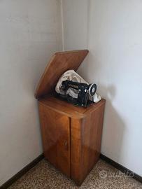 MACCHINA DA CUCIRE D’EPOCA A PEDALE WERKER