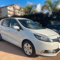 Renault Scenic "Finanziabile Senza Busta Paga"