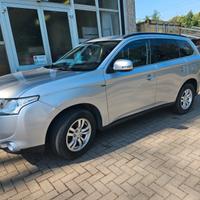 outlander mitsubishi