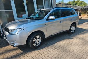 outlander mitsubishi