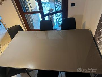 Tavolo calligaris