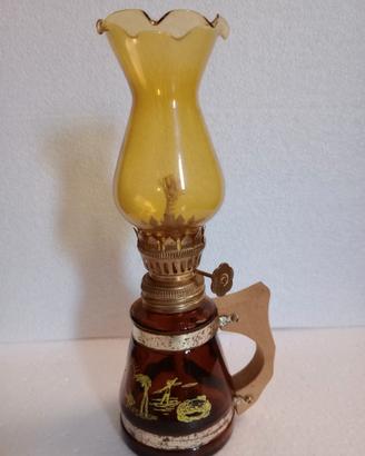 Antico Lume a Petrolio alto 20 cm