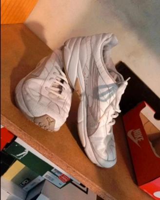 scarpe ginnastica donna num 41 della puma 