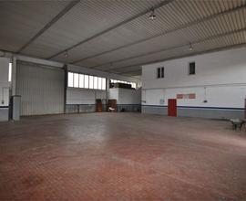 Capannone a Piombino