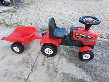 Trattore cavalcabile  con rimorchio