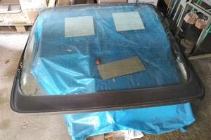 Portellone Porsche 924 944 con spoiller 