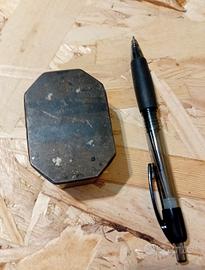 Bauletto cofanetto porta pillole metallo 